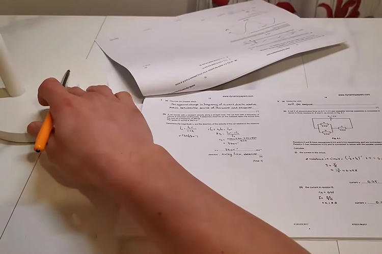 Trên tay và đánh giá nhanh đèn bàn Xiaomi Mi LED 1S 8