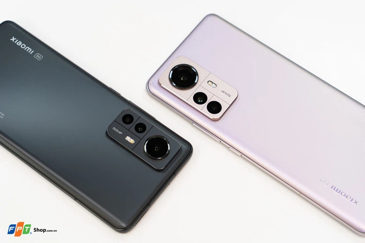 So sánh iPhone 12 và Xiaomi 12: Chọn lựa nào hợp lý hơn?
