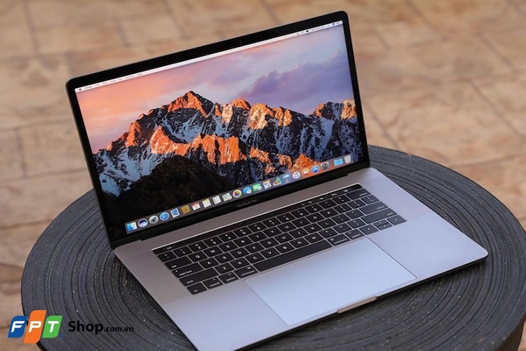Apple sẽ ra mắt MacBook 15 inch mới với chip M2 và M2 Pro vào năm 2023 Apple sẽ ra mắt MacBook 15 inch mới với chip M2 và M2 Pro vào năm 2023