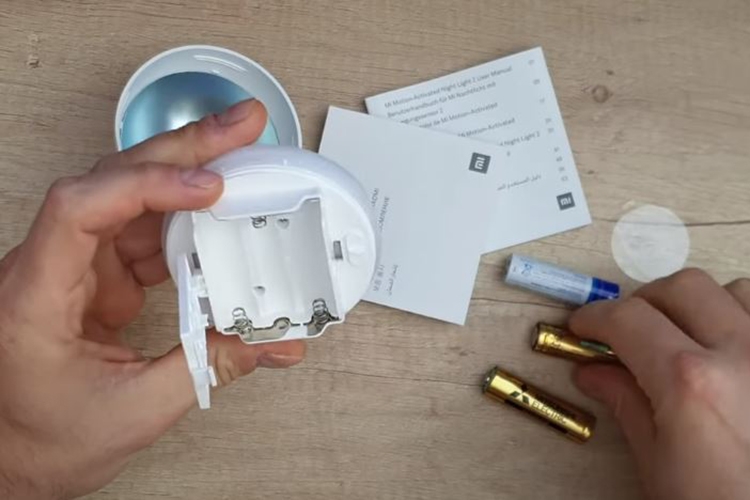 Hướng dẫn sử dụng đèn ngủ cảm biến Xiaomi Mi Night Light 2 4