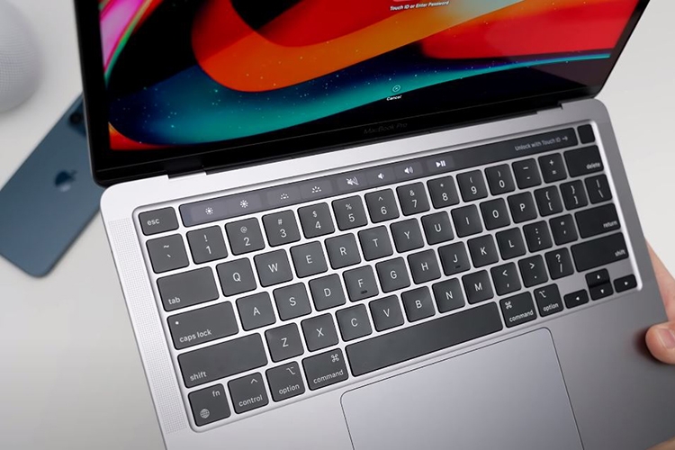 Đánh giá MacBook Pro M2 2022 9