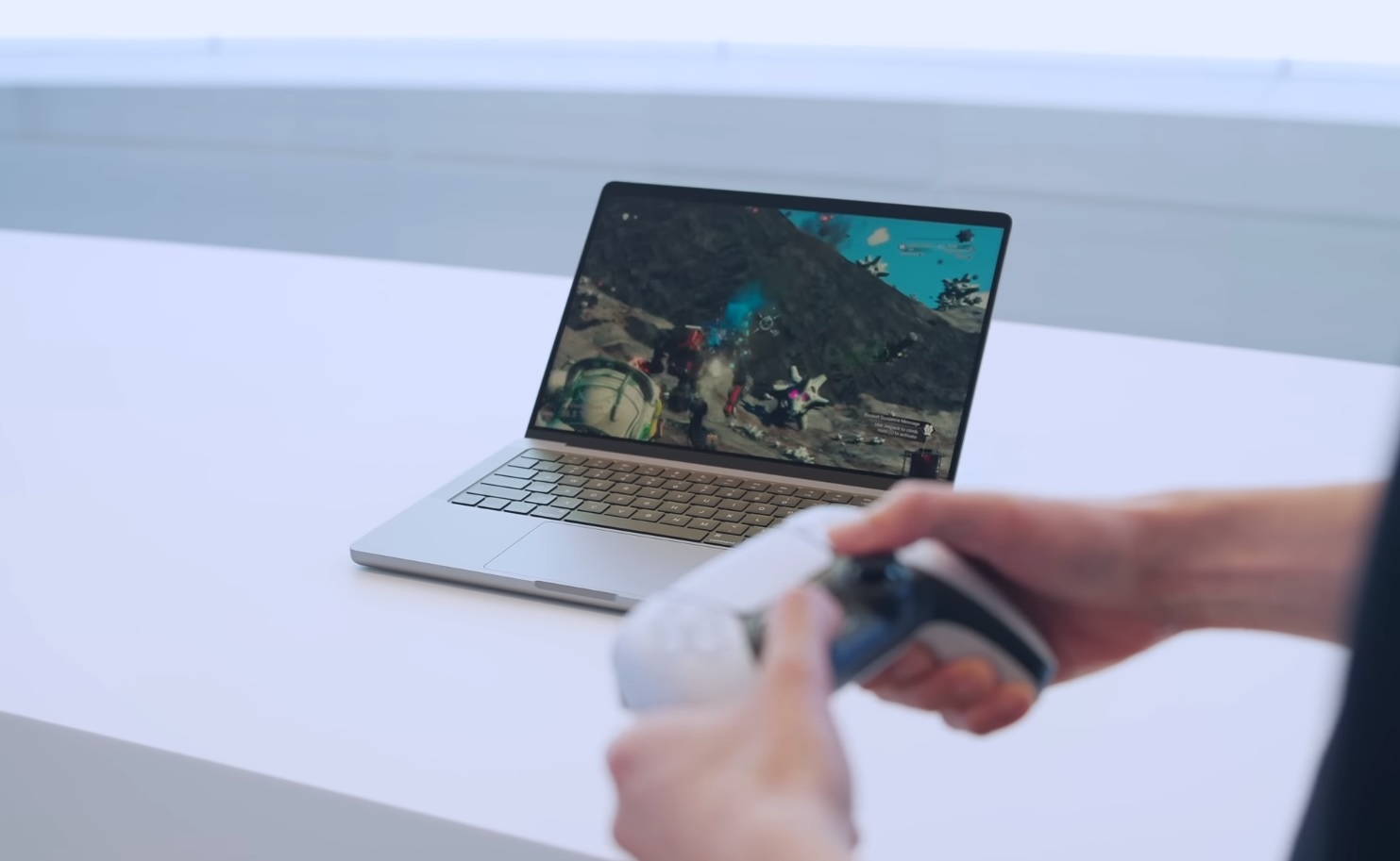 So sánh MacBook Air M2 và MacBook Pro M2 890