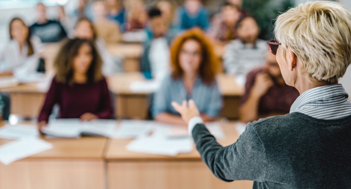 Pro là gì? Pro trong game và các lĩnh vực là gì?