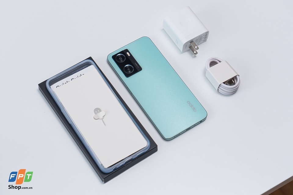 Trên tay OPPO A57: Sạc nhanh 33W vượt trội, thiết kế thời thượng, giá chỉ 4.49 triệu đồng