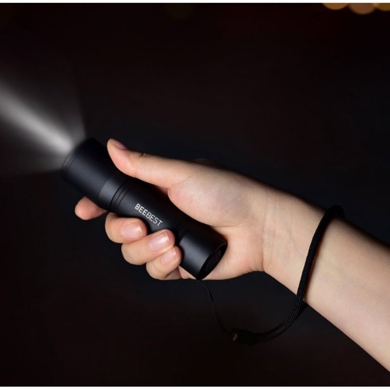Đèn pin Xiaomi với độ bền cao