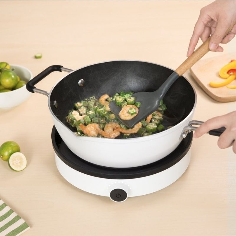 Bếp từ Xiaomi với kiểu dáng hiện đại