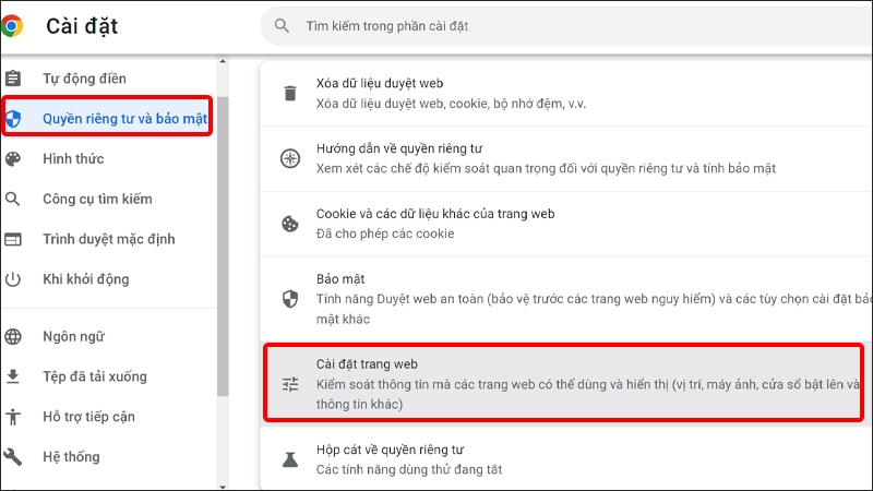 Nhấn vào tab Quyền riêng tư và bảo mật và chọn Cài đặt trang web