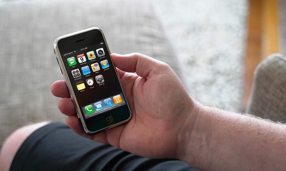 8 điều cơ bản mà iPhone đầu tiên không làm được (ảnh 1) 8 điều cơ bản mà iPhone đầu tiên không làm được (ảnh 1)