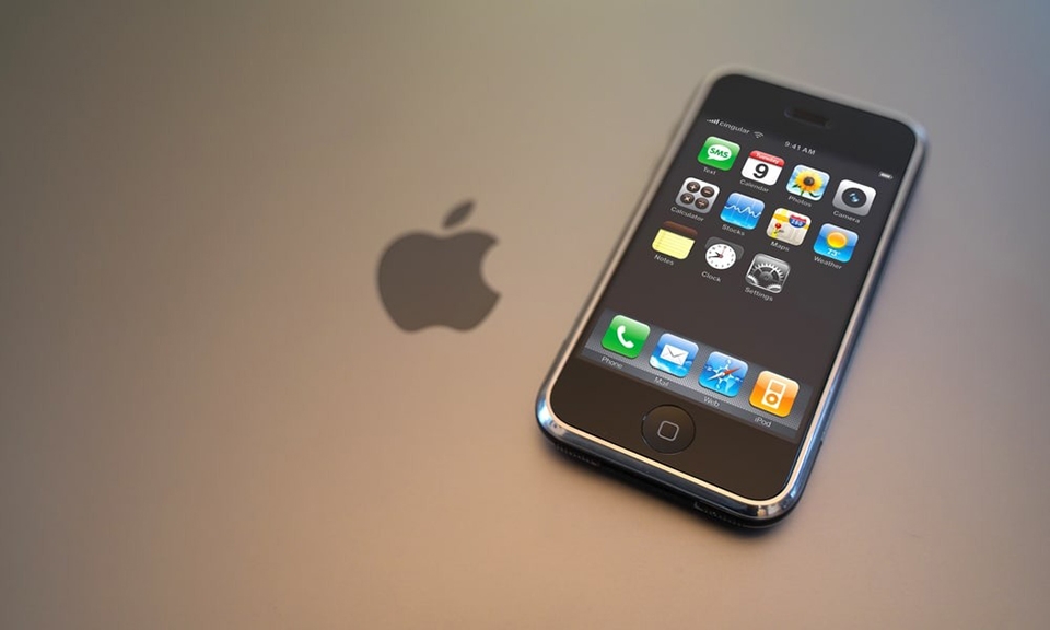 8 điều cơ bản mà iPhone đầu tiên không làm được (ảnh 4) 8 điều cơ bản mà iPhone đầu tiên không làm được (ảnh 4)