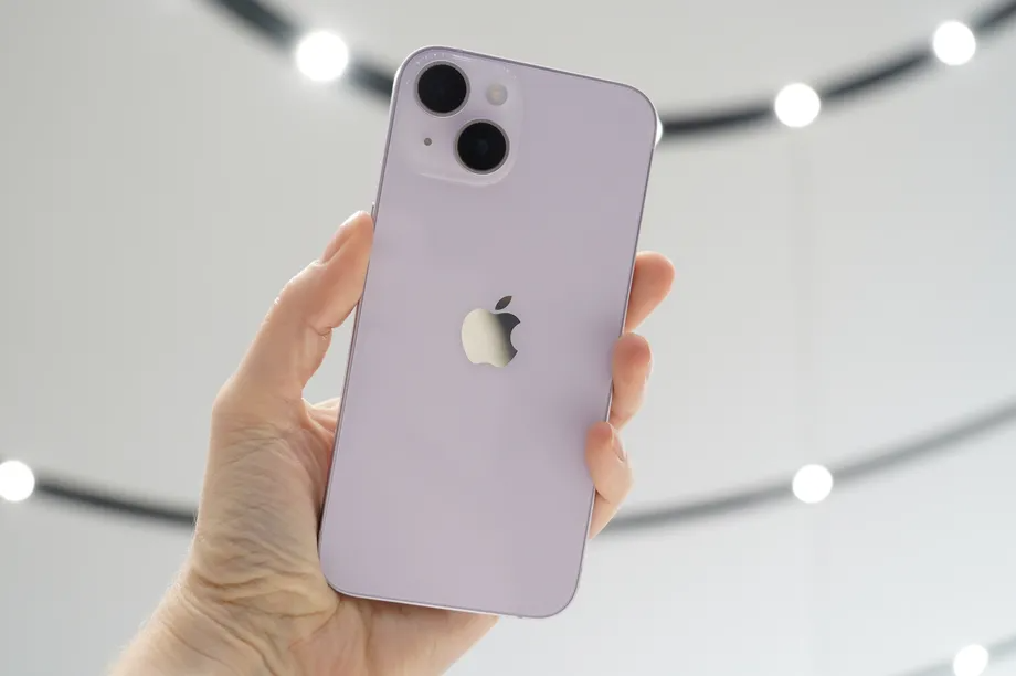 Dung lượng iPhone 14 là bao nhiêu? Phiên bản dung lượng nào phù hợp với bạn?