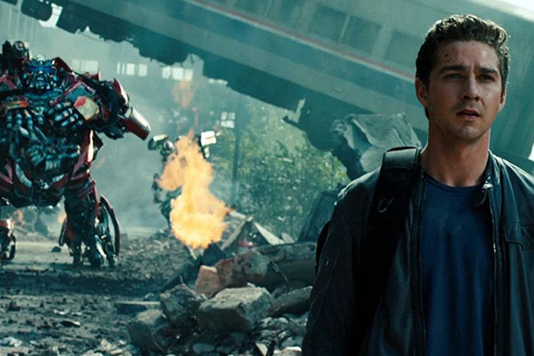 Transformers: Dark of the Moon (2011)