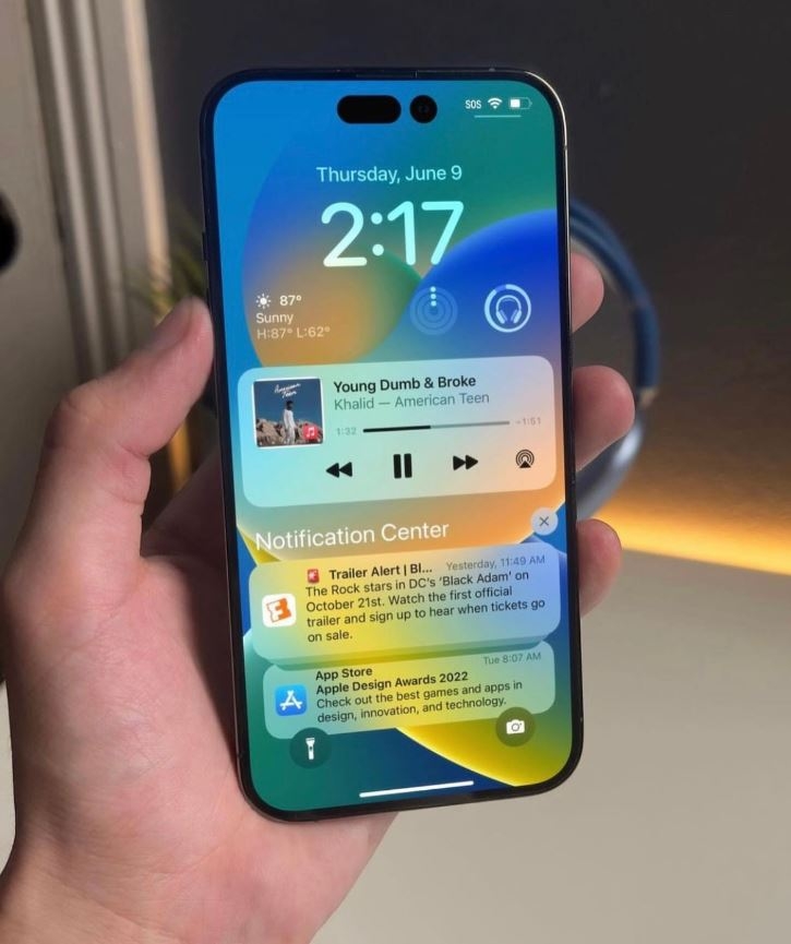 iPhone 14 màn hình viên thuốc 5