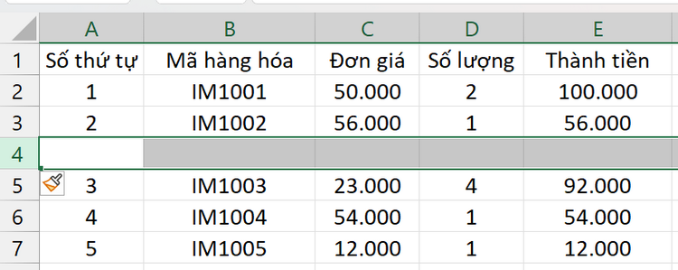 Cách thêm dòng trong Excel (3)