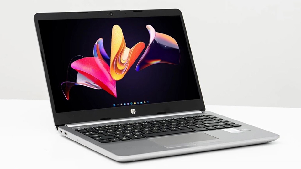 Laptop hp tốt nhất 2022 - HP 240 G8 i3