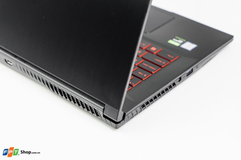 Đánh giá MSI GF63 Thin 11UC