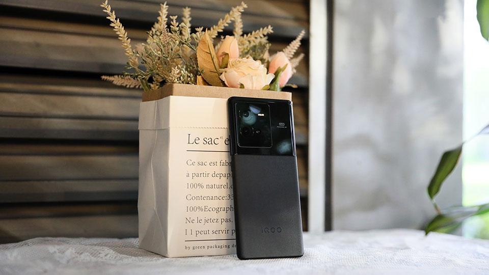 iQOO 10 Pro - Ảnh 06 iQOO 10 Pro - Ảnh 06