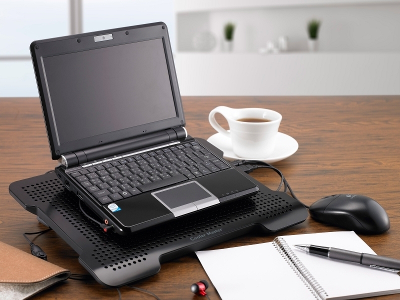 Quạt hút và đế tản nhiệt laptop cái nào tốt (Ảnh 2)