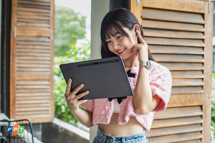 Giải mã trào lưu du lịch tại gia của giới trẻ: Khi công nghệ mở ra thế giới