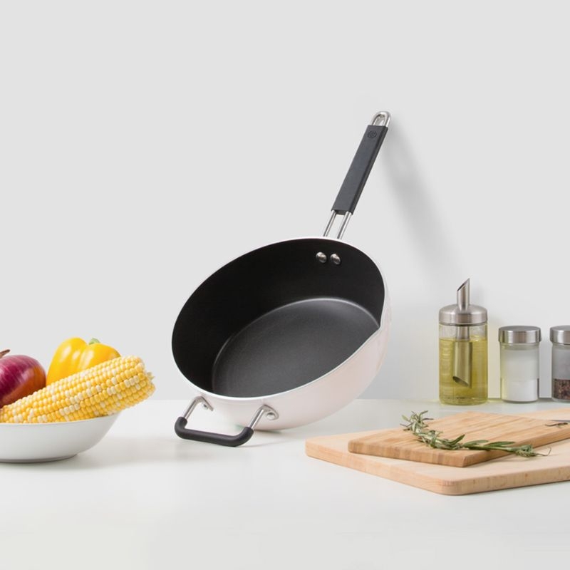 Bếp từ Xiaomi có kén nồi không?