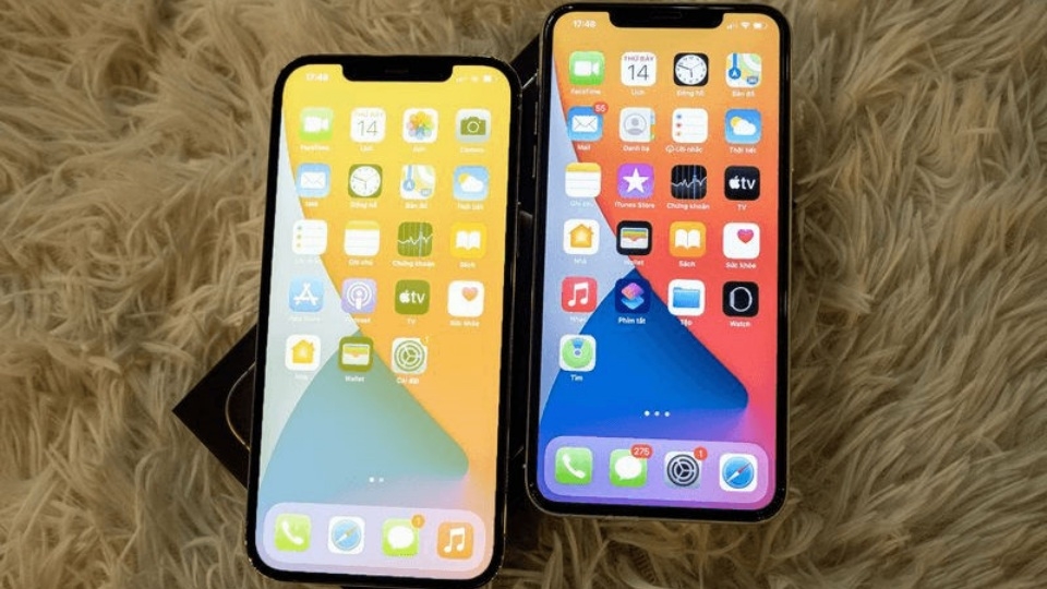 Màn hình iPhone chính hãng thường nét và sáng hơn so với hàng nhái