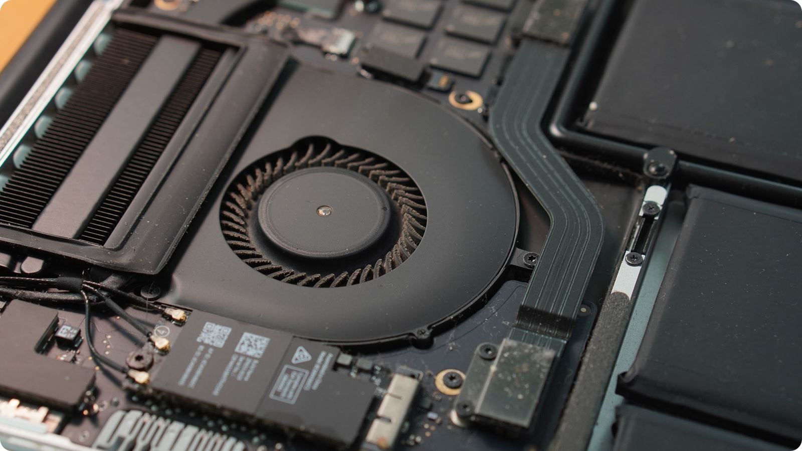 Laptop hãng nào tản nhiệt tốt nhất (Ảnh 2)