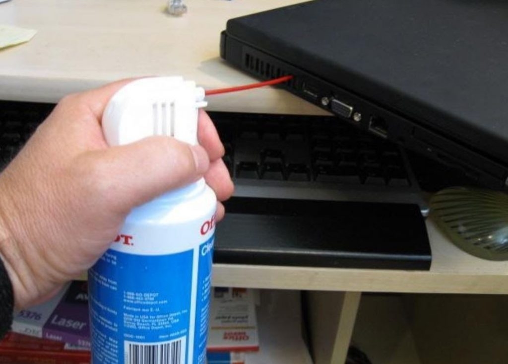 Cách vệ sinh quạt laptop (Ảnh 7)