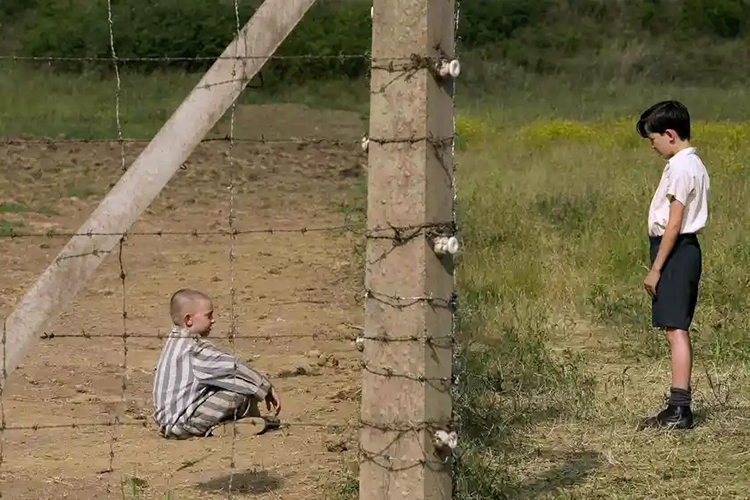 The Boy in the Striped Pyjamas - Cậu Bé Trong Bộ Pyjama Sọc (2008)