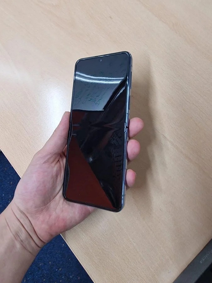 Galaxy Z Flip4 (ảnh 2)