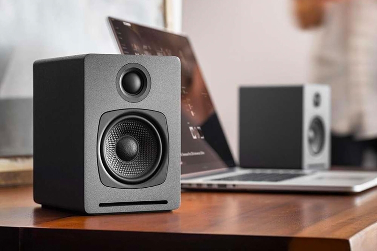 Loa kiểm âm là gì? Khác biệt gì so với các dòng loa bình thường?