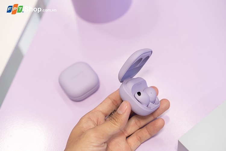 Trên tay Galaxy Buds2 Pro 8