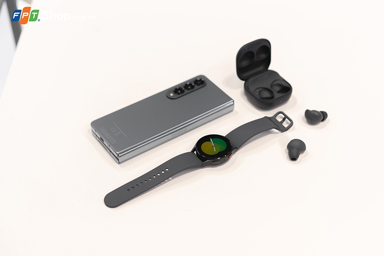 Trên tay Galaxy Buds2 Pro 18