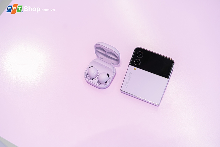 Trên tay Galaxy Buds2 Pro 15