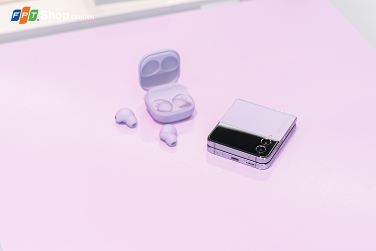 Trên tay Galaxy Buds2 Pro 6