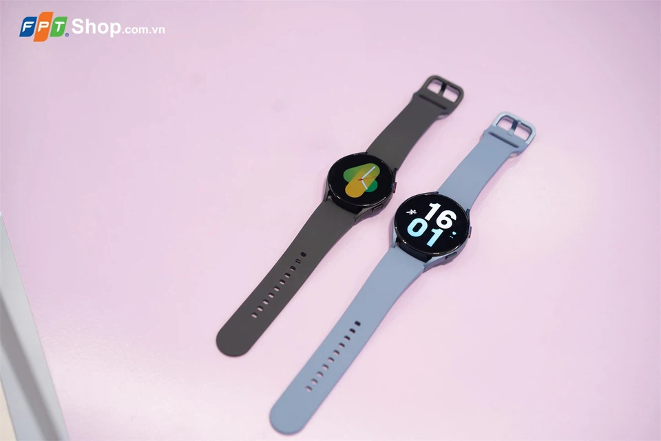 Samsung Galaxy Watch5 series ra mắt: Công nghệ chăm sóc sức khỏe toàn diện, pin lớn, giá từ 6.49 triệu đồng