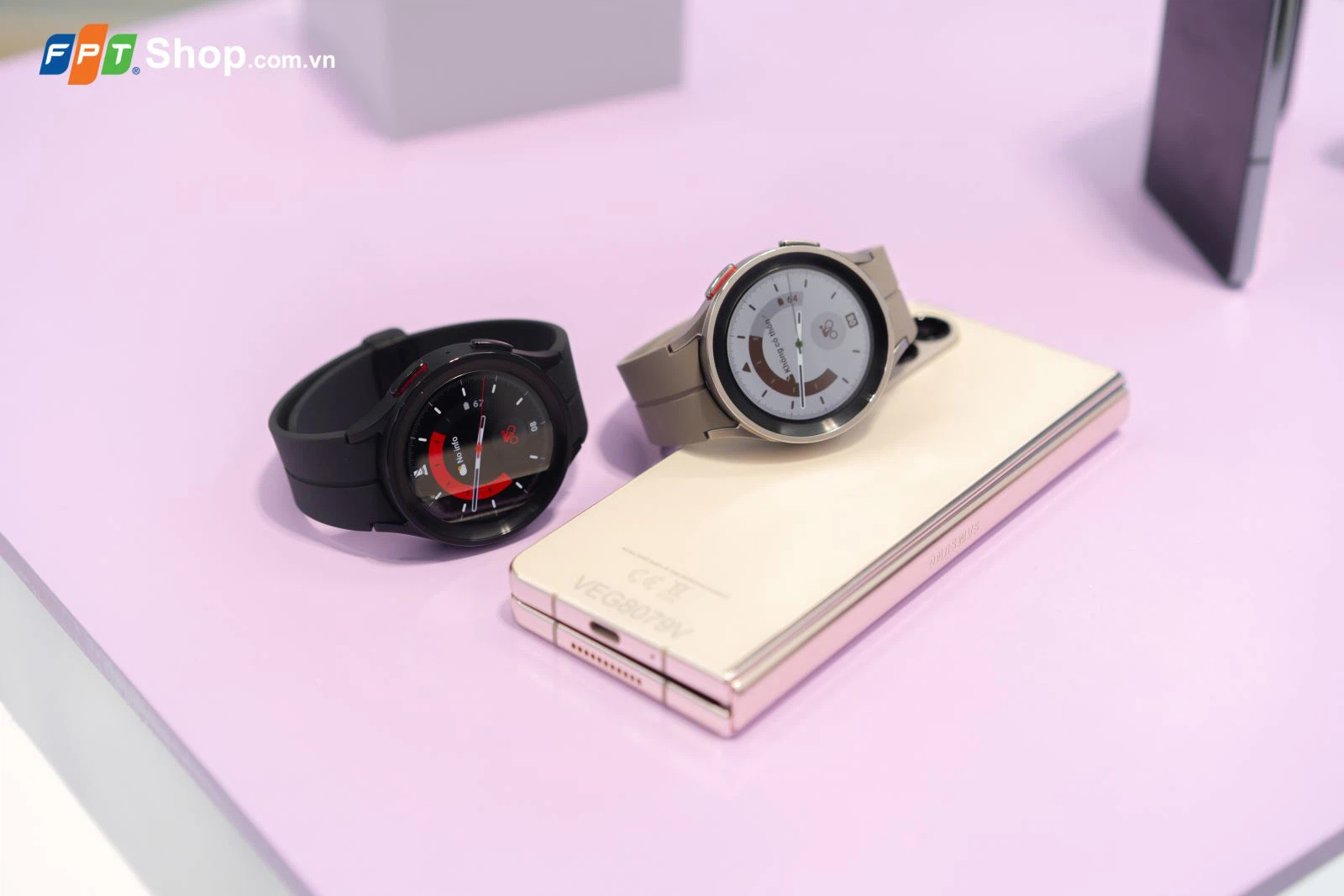 Samsung Galaxy Watch5 series ra mắt: Công nghệ chăm sóc sức khỏe toàn diện, pin lớn, giá từ 6.49 triệu đồng