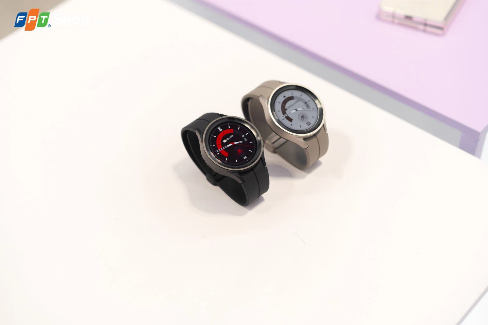 Samsung Galaxy Watch5 series ra mắt: Công nghệ chăm sóc sức khỏe toàn diện, pin lớn, giá từ 6.49 triệu đồng
