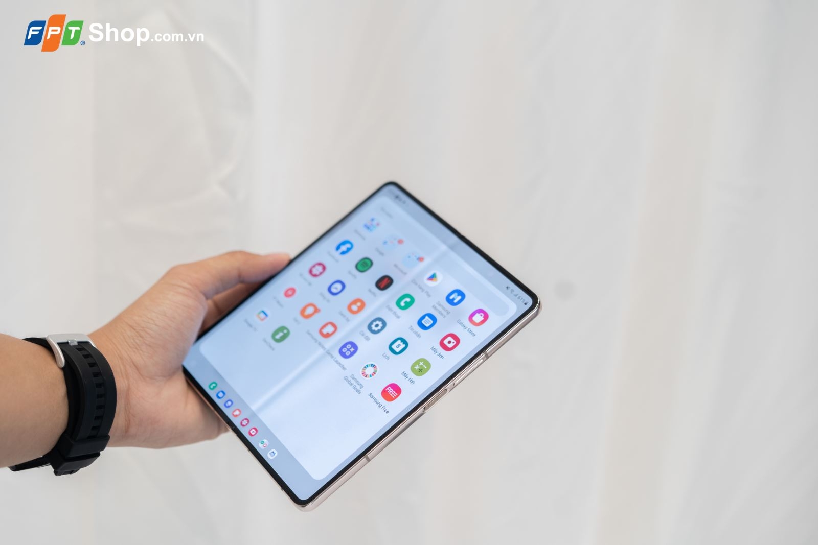 Có nên mua Samsung Galaxy Z Fold4? Siêu phẩm smartphone gập đa năng mới nhất nhà Samsung