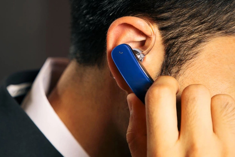 Tai nghe Bluetooth 1 bên là gì? Khác biệt gì so với tai nghe Bluetooth cơ bản? 3