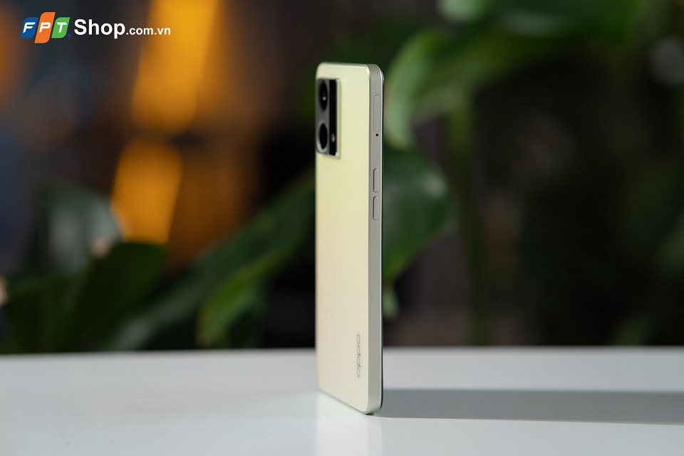 Trên tay OPPO Reno8 4G: Màu mới ấn tượng, màn hình 90Hz, bộ nhớ lớn