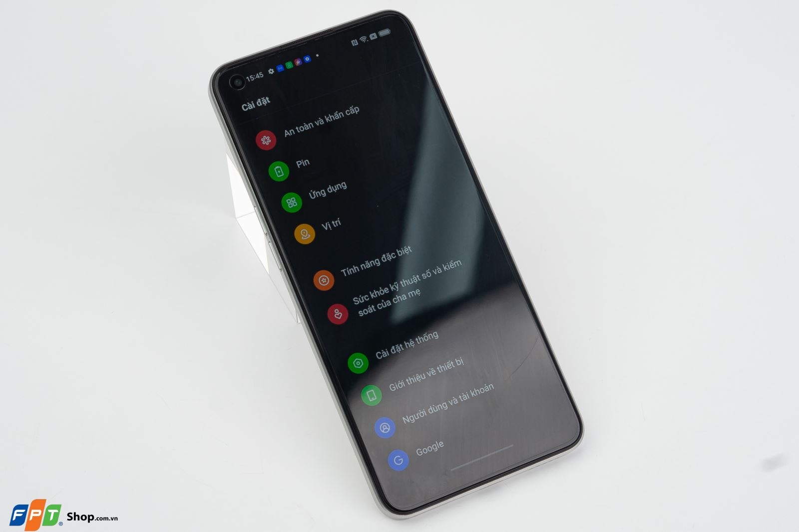Trên tay OPPO Reno8 5G: Hiệu năng mạnh mẽ Dimensity 1300, cảm biến flasgship, sạc nhanh 80W