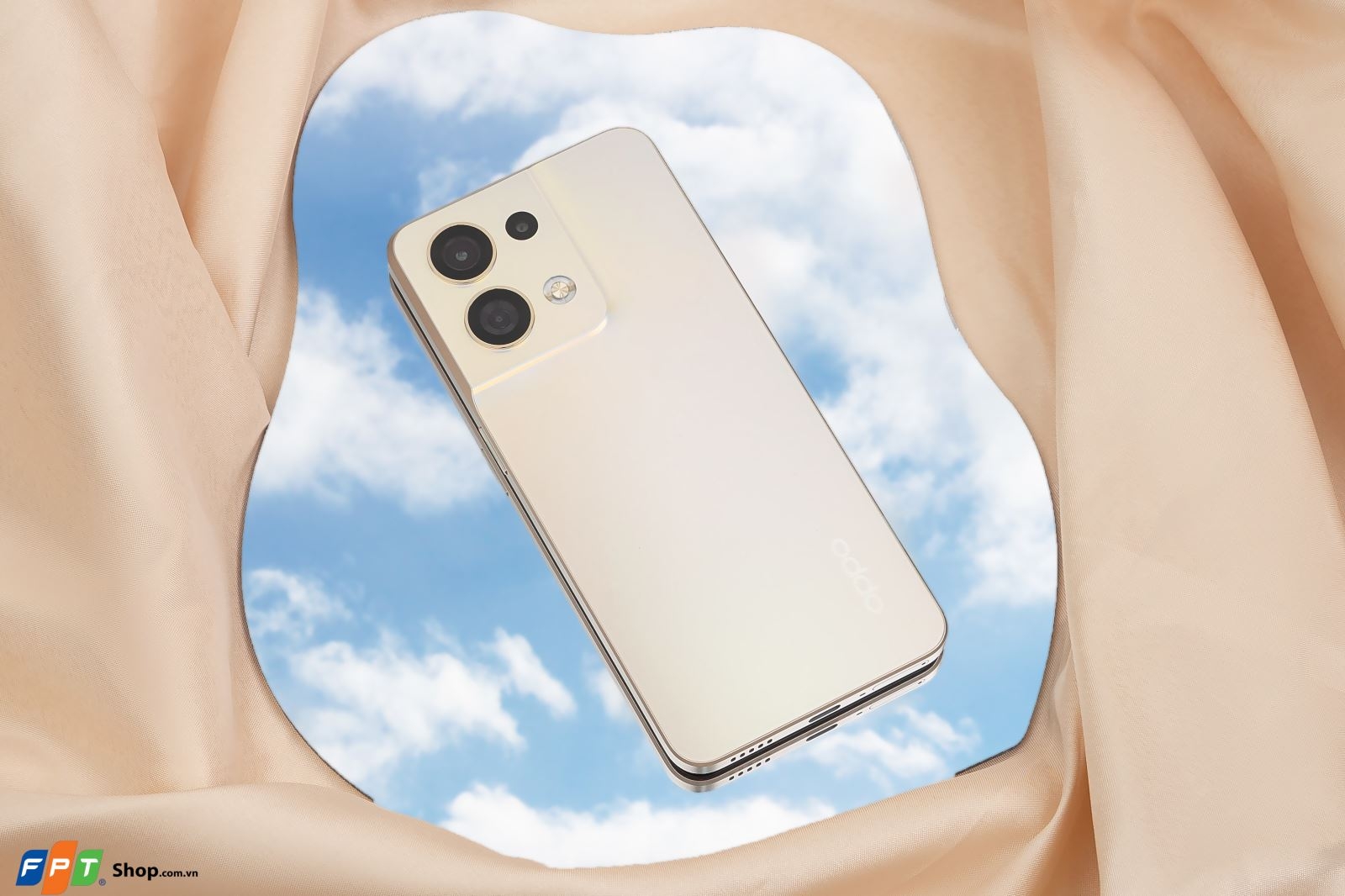 Trên tay OPPO Reno8 5G: Hiệu năng mạnh mẽ Dimensity 1300, cảm biến flasgship, sạc nhanh 80W