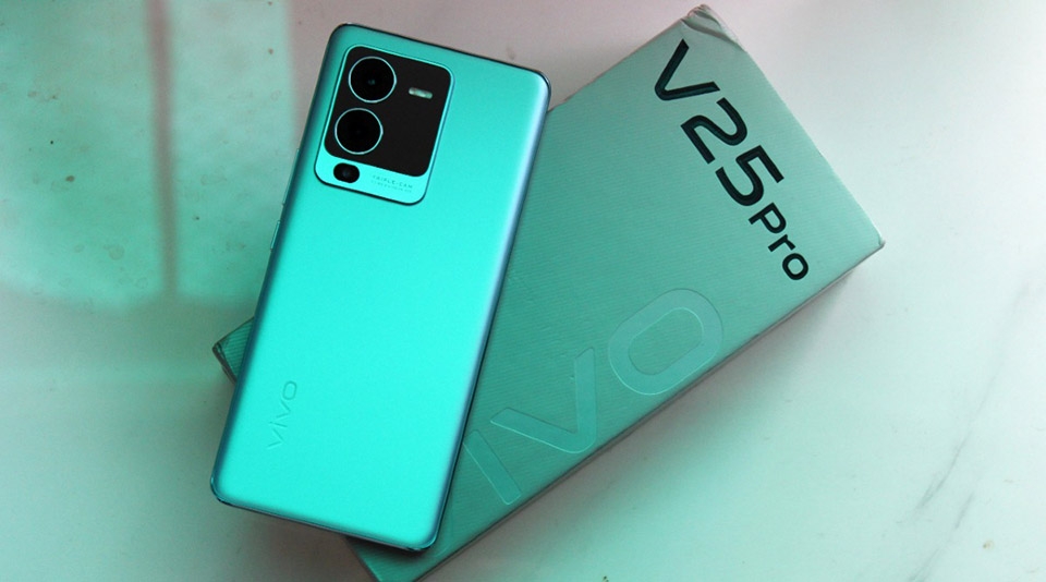 So sánh Vivo V25 và Vivo V25 Pro (ảnh 1) So sánh Vivo V25 và Vivo V25 Pro (ảnh 1)