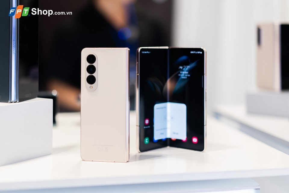 Samsung Galaxy Z Fold4 và Z Flip4 chính thức mở bán tại FPT Shop