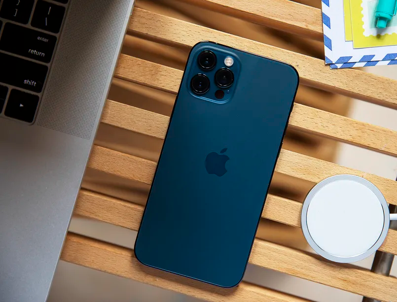 iPhone 12 Pro và iPhone 12 Pro Max (2020)