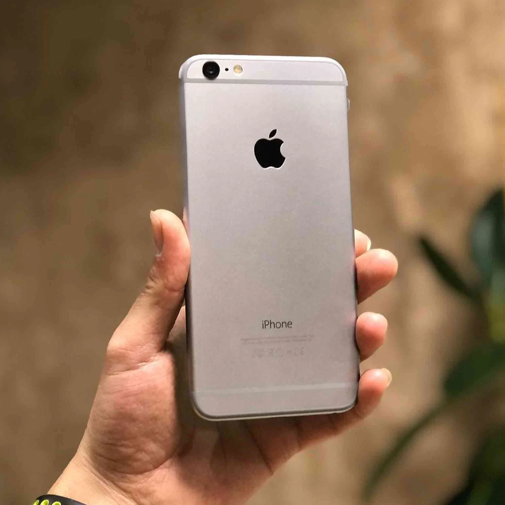 iPhone 6 và iPhone 6 Plus (2014)