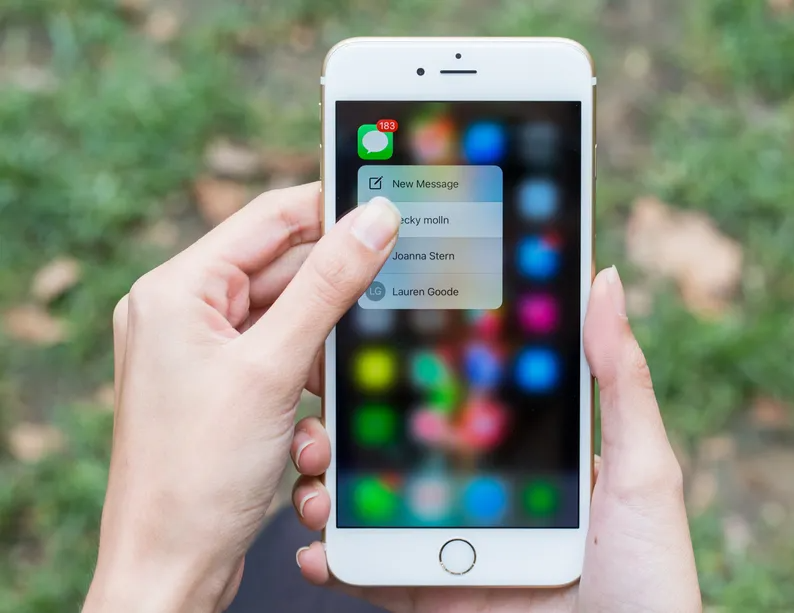 iPhone 6S và iPhone 6S Plus (2015)