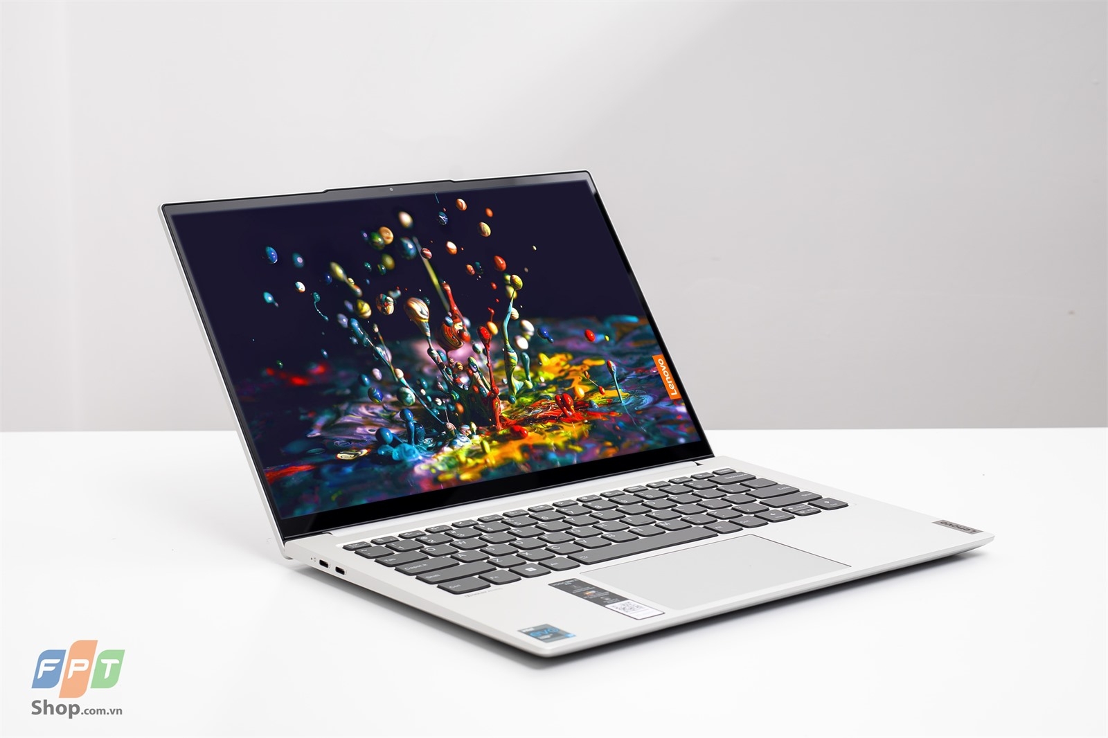 Đánh giá Lenovo Yoga Slim 7 Pro 14IHU5 màn hình 14 inch 2.8K OLED
