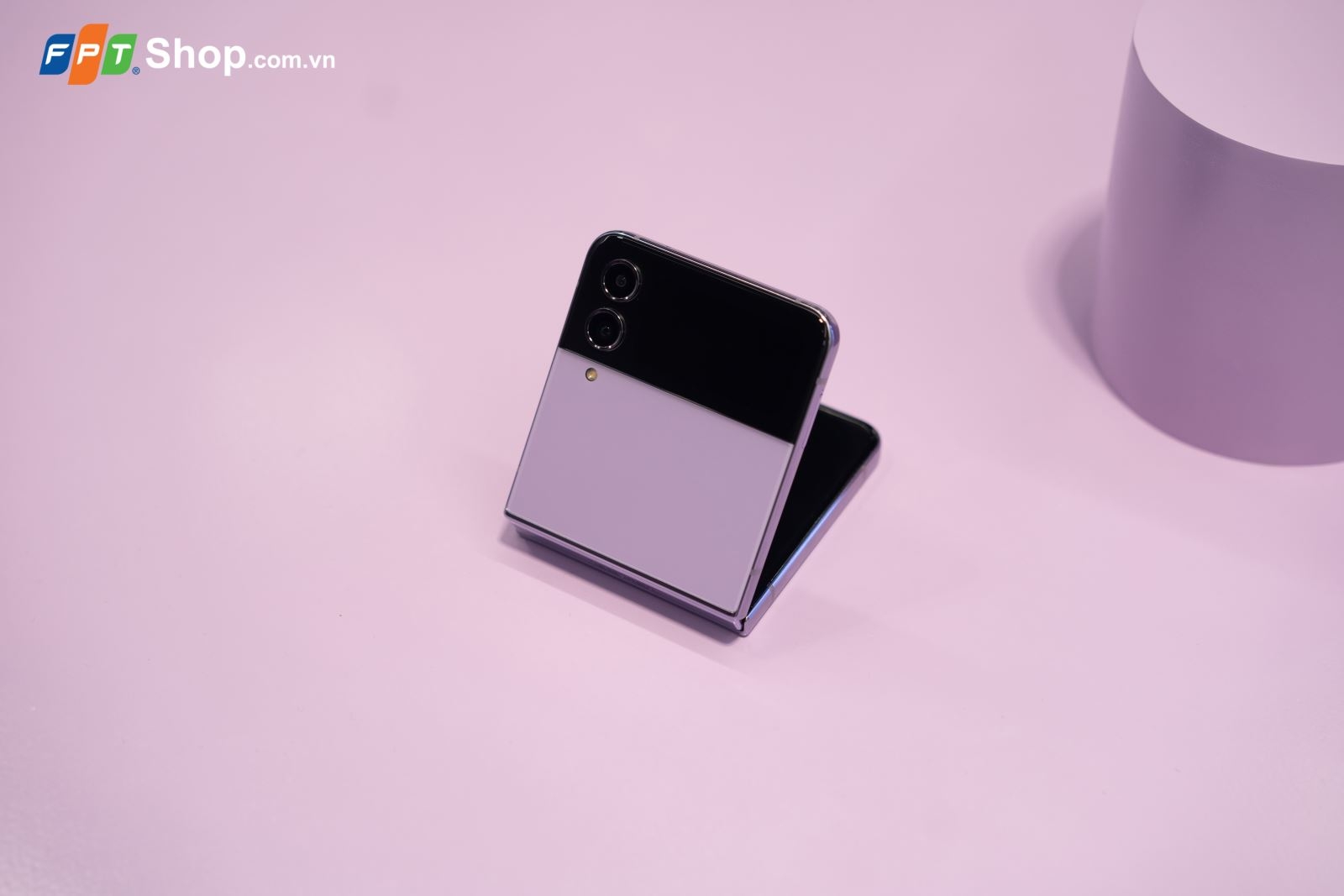 Samsung Galaxy Z Flip4: Linh hoạt biến hóa, thăng hạng mọi trải nghiệm