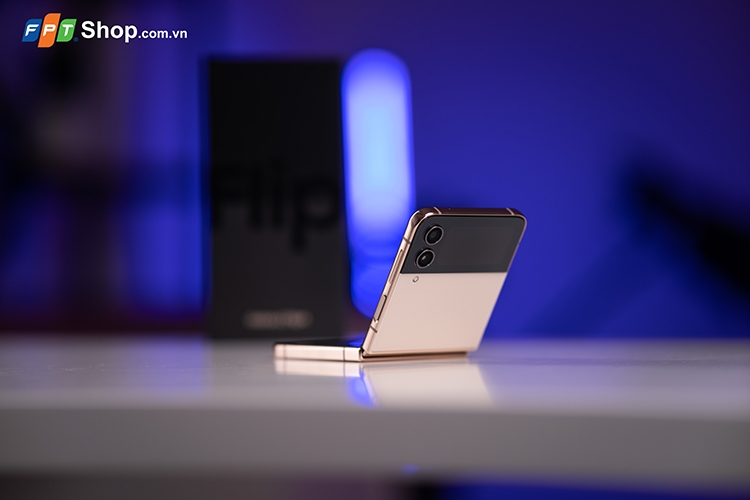 Samsung Galaxy Z Fold4/Z Flip4: Khi smartphone gập bước vào thời hoàng kim 2