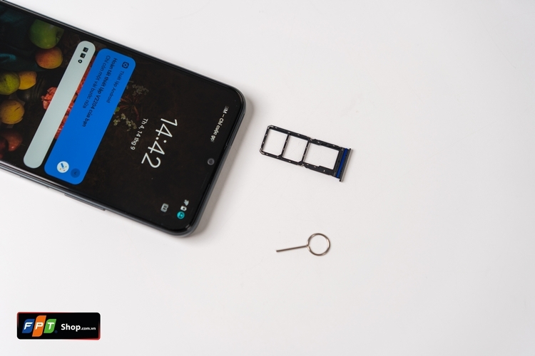 3 khe cắm vivo Y16